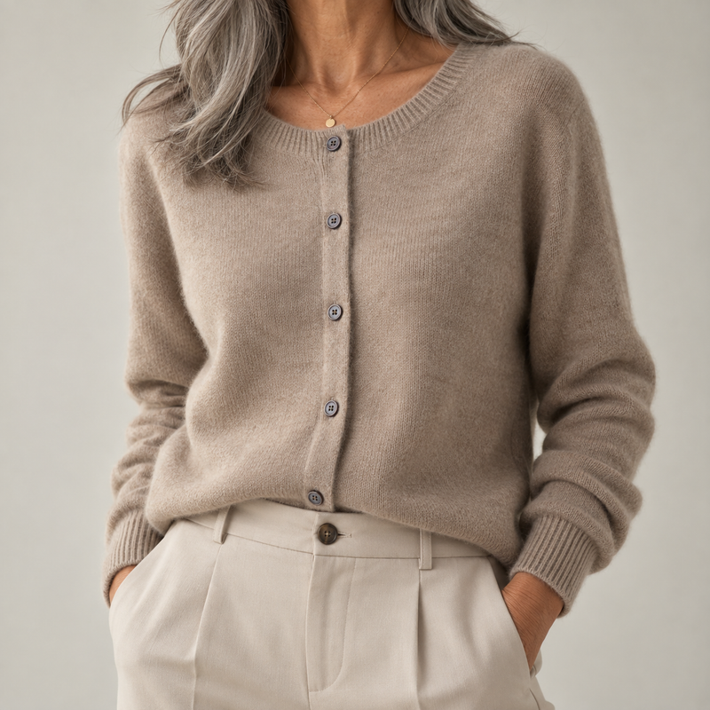 Sofia | Cardigan de malha macia com botões